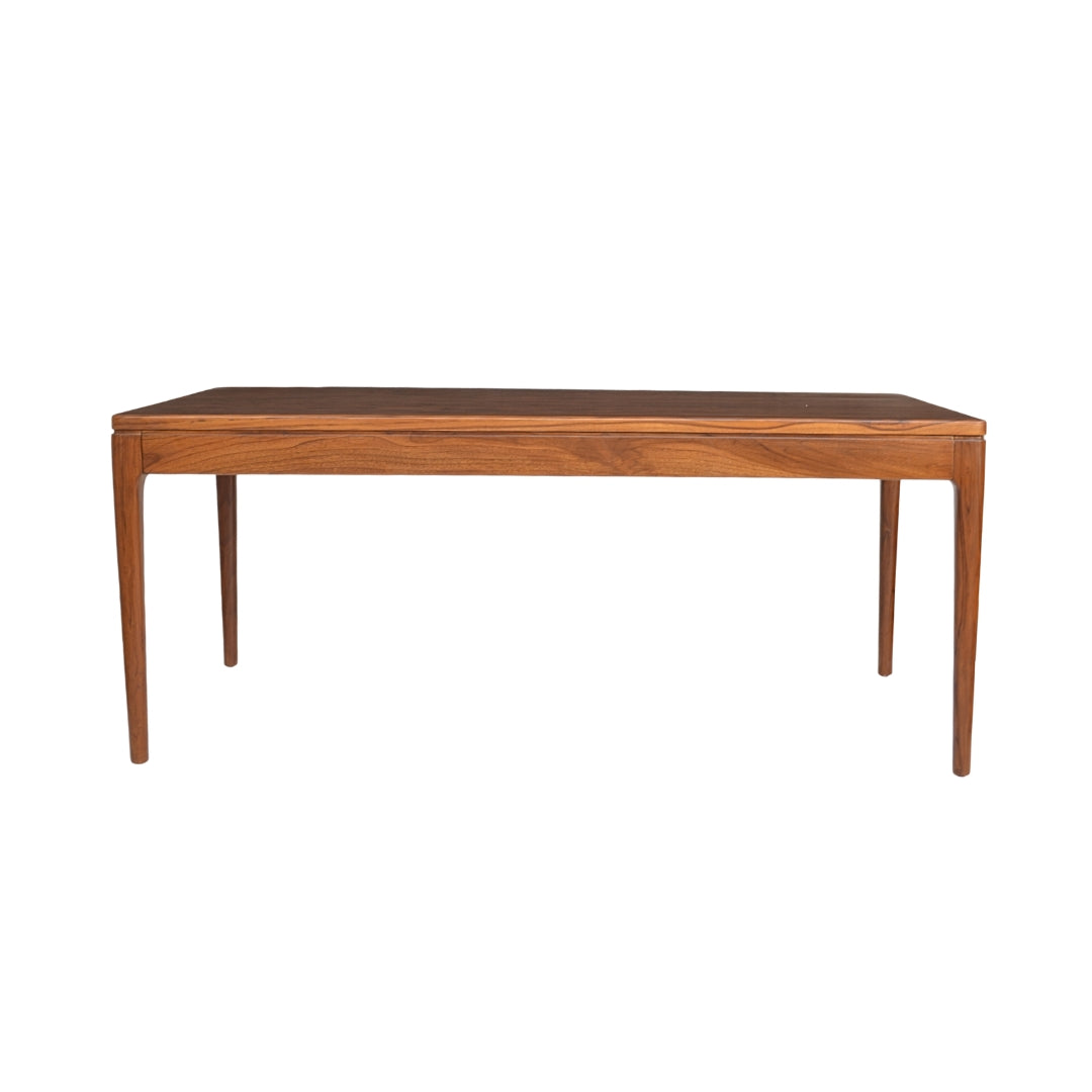 Kav Dining Table