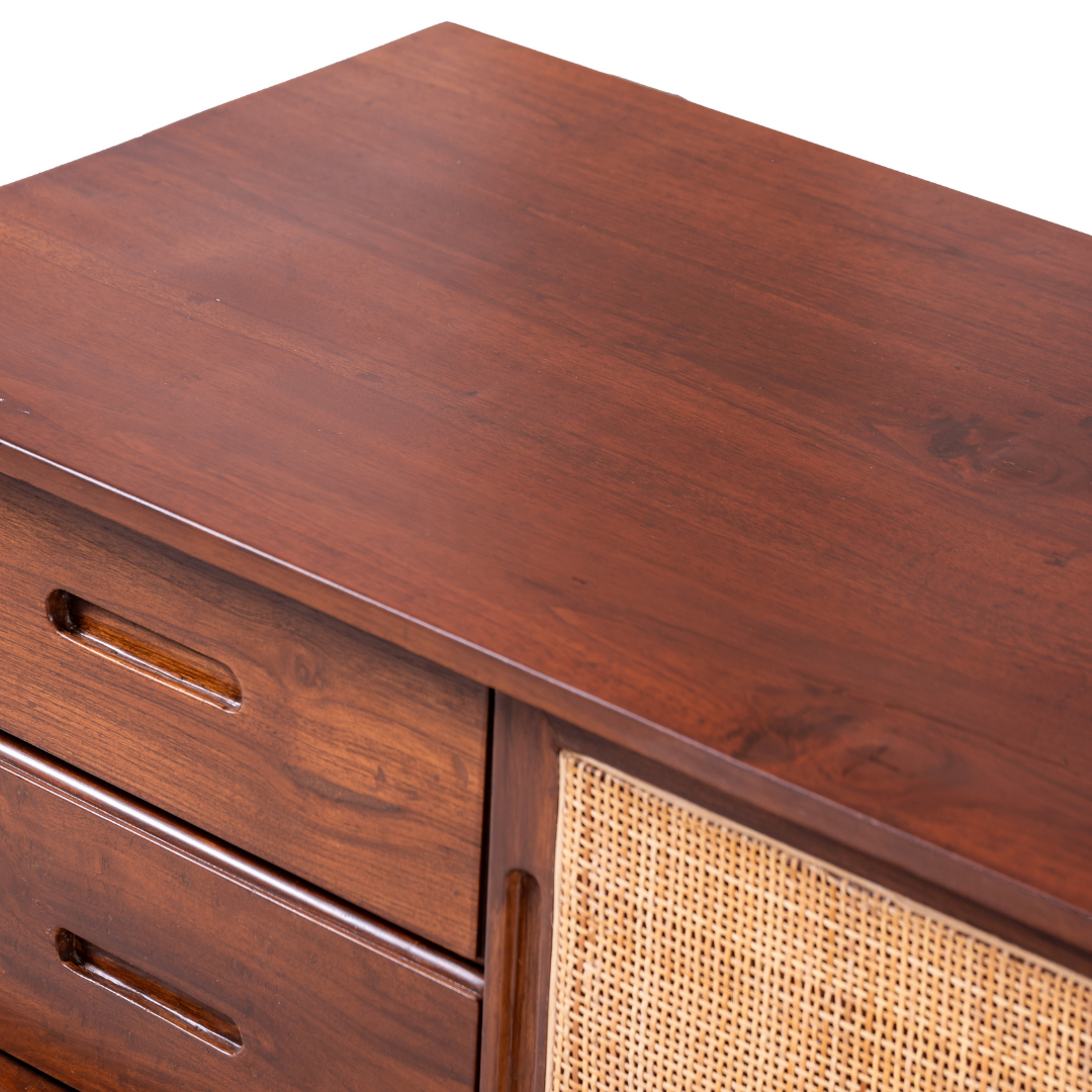 KIVO  TV Unit