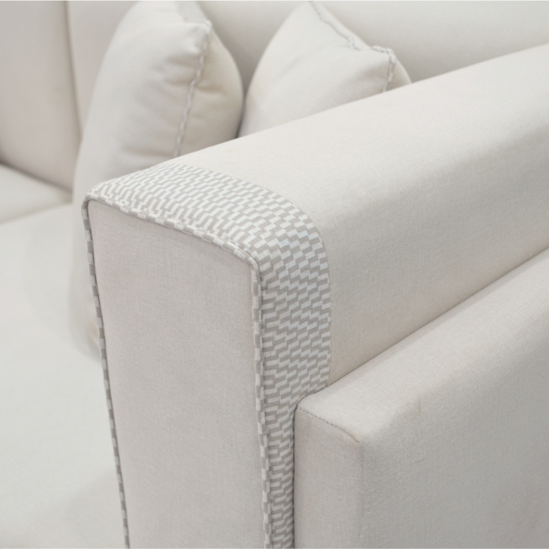 Vara Sofa