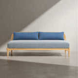The Aara Bench